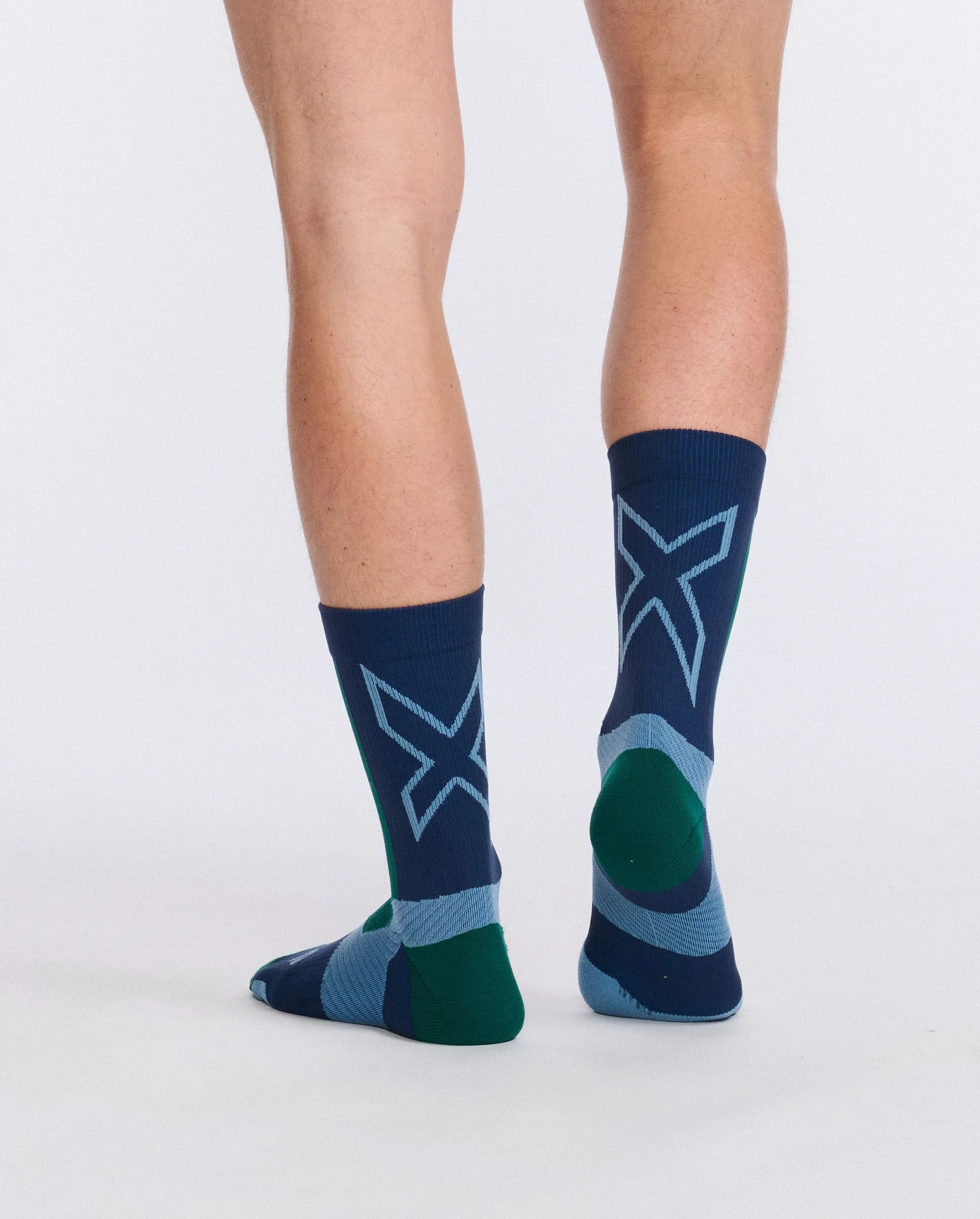 2XU Vectr Light Cushion Crew Socks