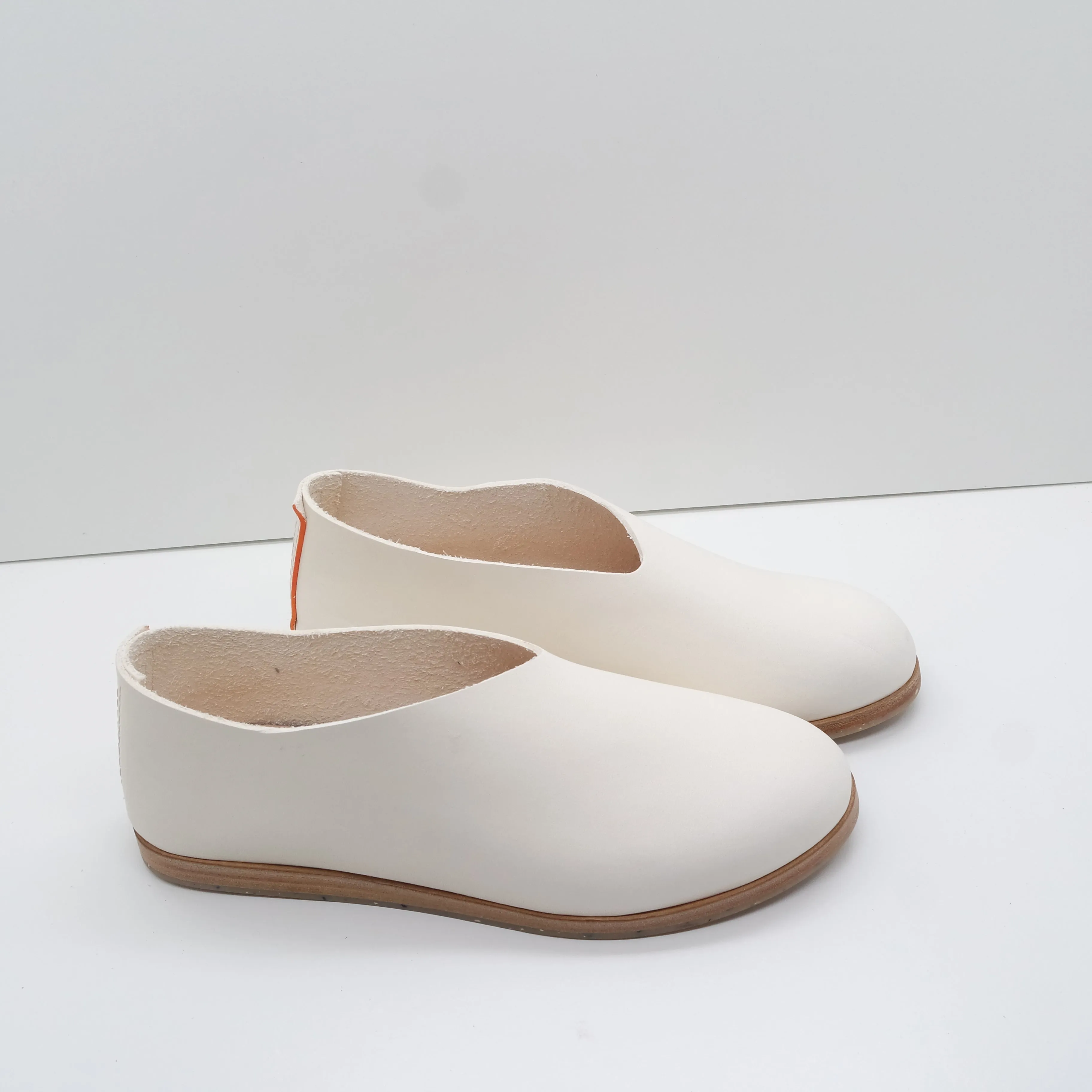 BBF24 SALE. SIZE 38. THE RAE. BAREFOOT TAHO
