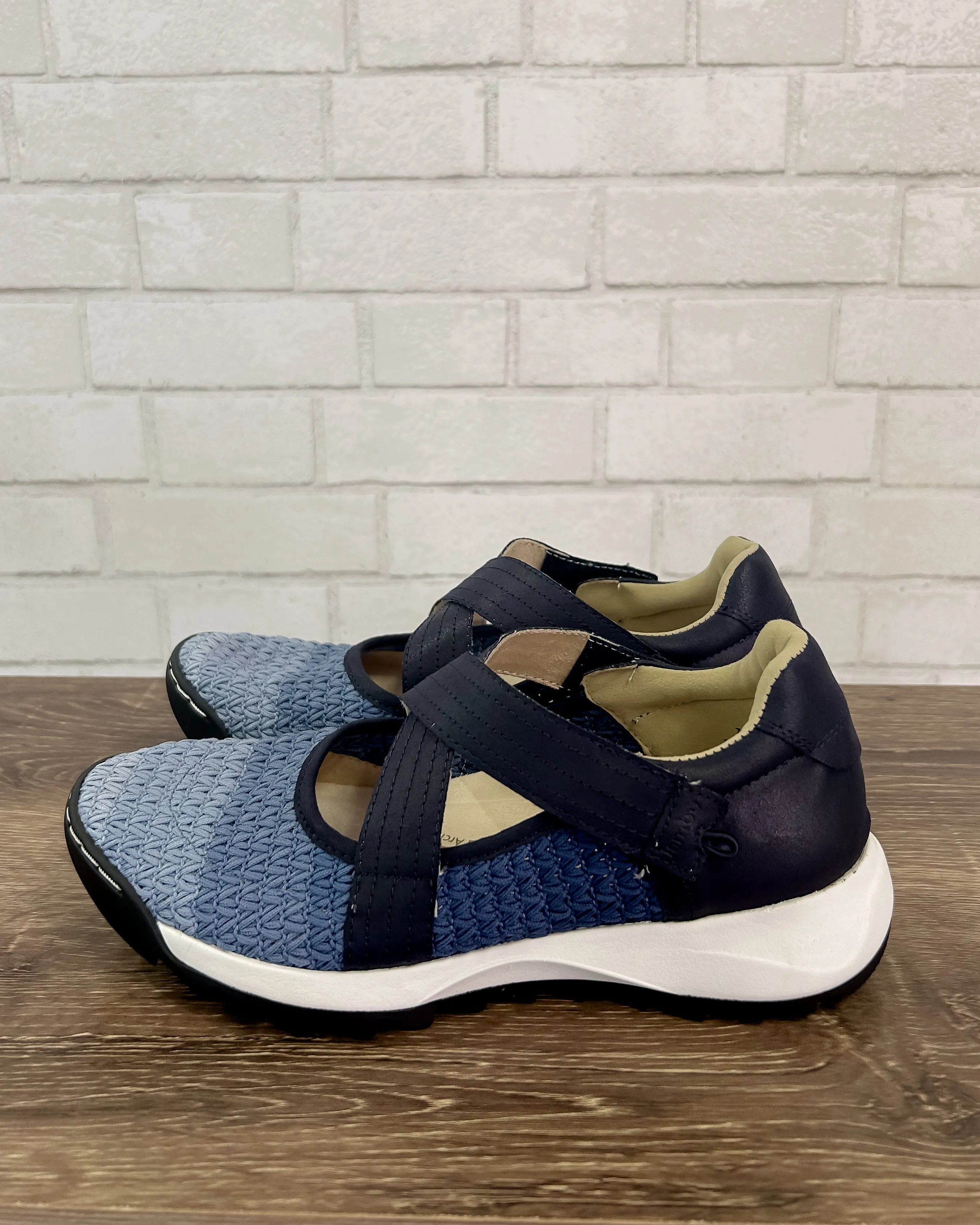 Mia | Blue/Navy